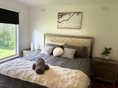 Spacious 4 Bed, 2 Lounge, 2 Bath, Acre Home With Tree Top Views - Yarra Valley Gateway! - Holiday Sydney 1