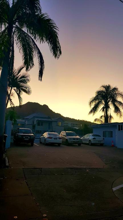 Strand Motel - Townsville Tourism 2