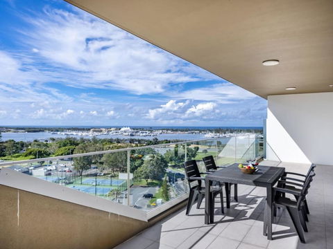 Sweeping Ocean View Apt W Carpark And Rooftop Pool - Accommodation Hamilton Island 3