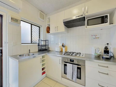 The Cosy Corner - Your Chic Adelaide Base - Byron Bay Accommodation 3