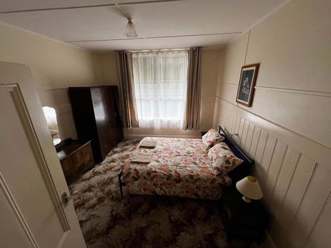 The Crooked Cottage - Holiday Melbourne 3