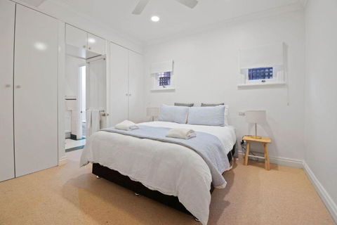The Hideaway - Charming Cottage, Entertaining Area - Wagga Wagga Accommodation 2
