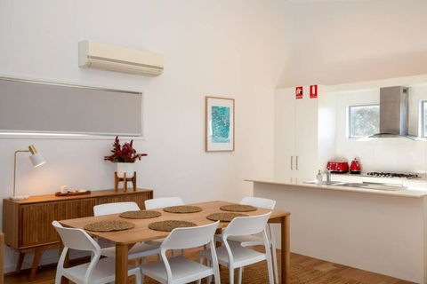 THE LOOKOUT BEACH HOUSE - Casino Accommodation 2
