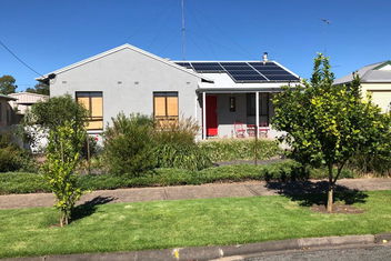 The Red Door with Mount Gambier Accommodation