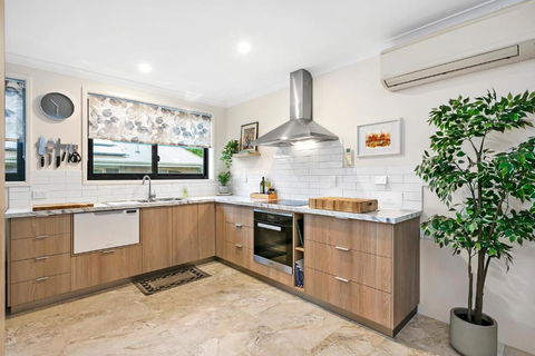 The Snug Premium 1BR Self Contained Apartment FREE Netflix - Holiday Melbourne 3