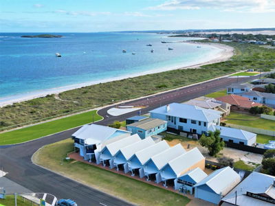 Windsurfer Beach Studio