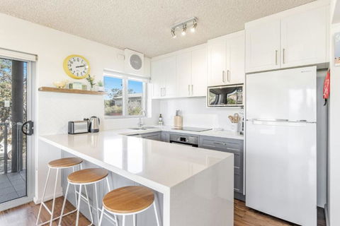Yamba 58 - Modern Apartment With Ocean Views - Holiday Sydney 3