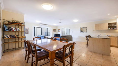 Yamba Days Pet Friendly - Holiday Sydney 2