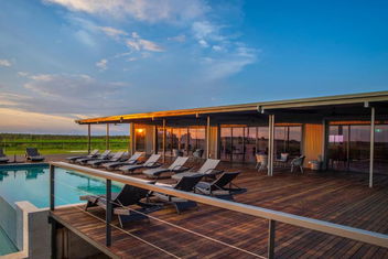 Finniss River Lodge with Accommodation Airlie Beach