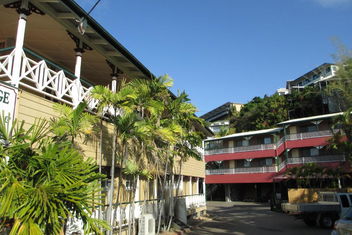Yongala Lodge By The Strand with Townsville Tourism