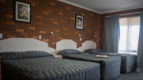 Yambil Inn - Holiday Sydney 1