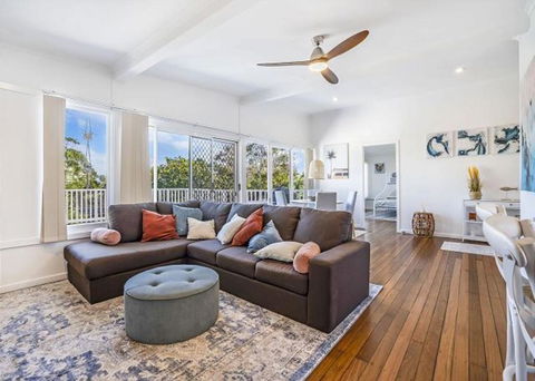Yaringa -13 Seaview Street SWR- Full Linen Provided - Holiday Sydney 3
