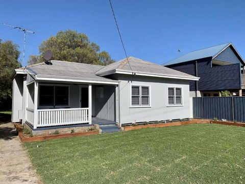 Yaringa Cottage By The Sea - Holiday Sydney 0