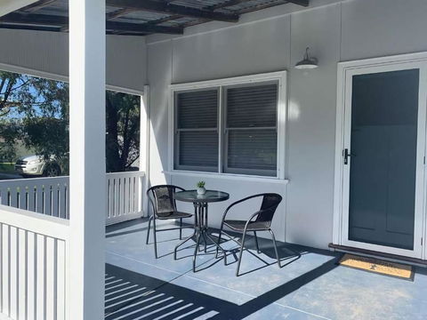 Yaringa Cottage By The Sea - Holiday Sydney 1
