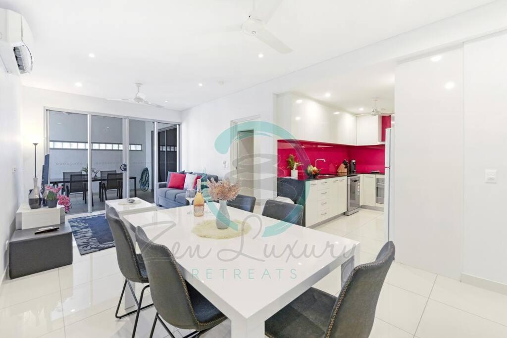 ZEN Central Bliss 2BR Holiday Retreat In The CBD - thumb 1