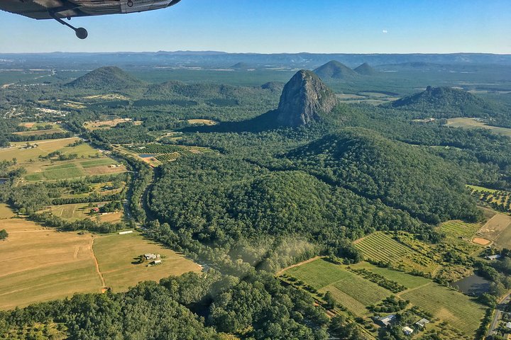 Deluxe Seaplane Tour Noosa To Glasshouse Adventure For 2 With Photobook - thumb 4